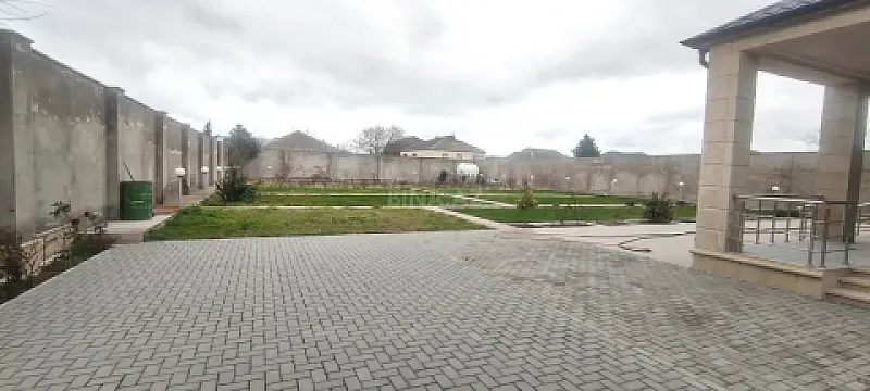 Satılır 6 otaqlı həyət evi 146 m²