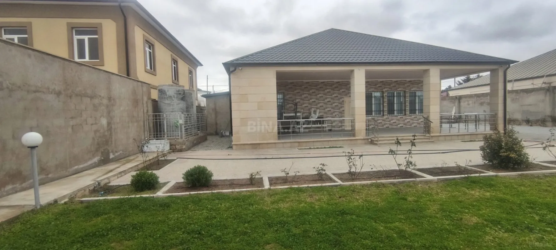 Satılır 6 otaqlı həyət evi 146 m²