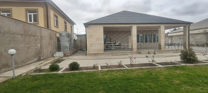 Satılır 6 otaqlı həyət evi 146 m²