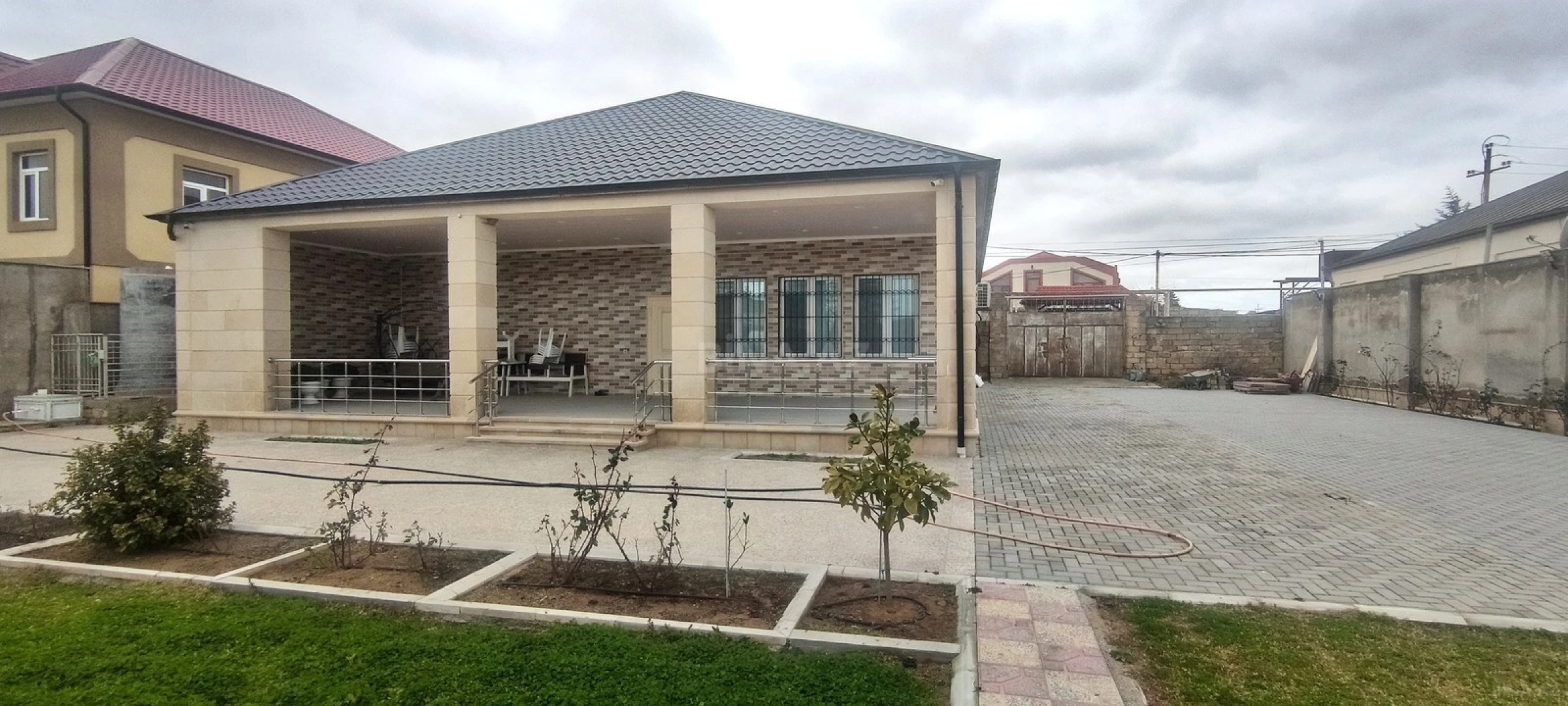 Satılır 6 otaqlı həyət evi 146 m²
