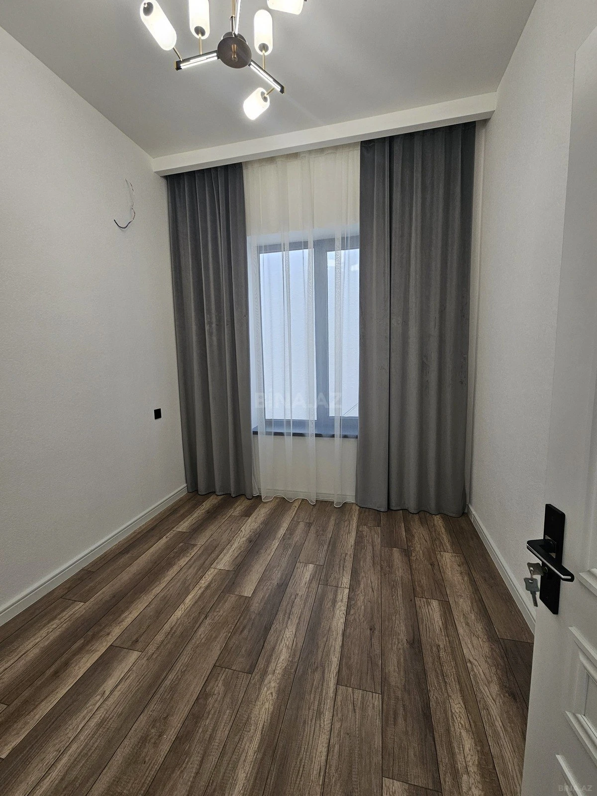Satılır 4 otaqlı həyət evi 140 m²