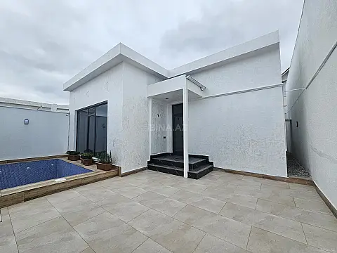 Satılır 4 otaqlı həyət evi 140 m²