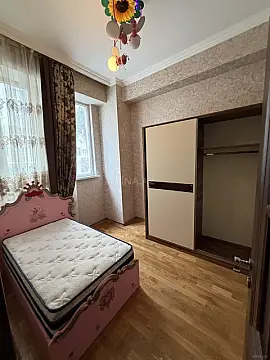 Satılır 3 otaqlı mənzil 65 m²