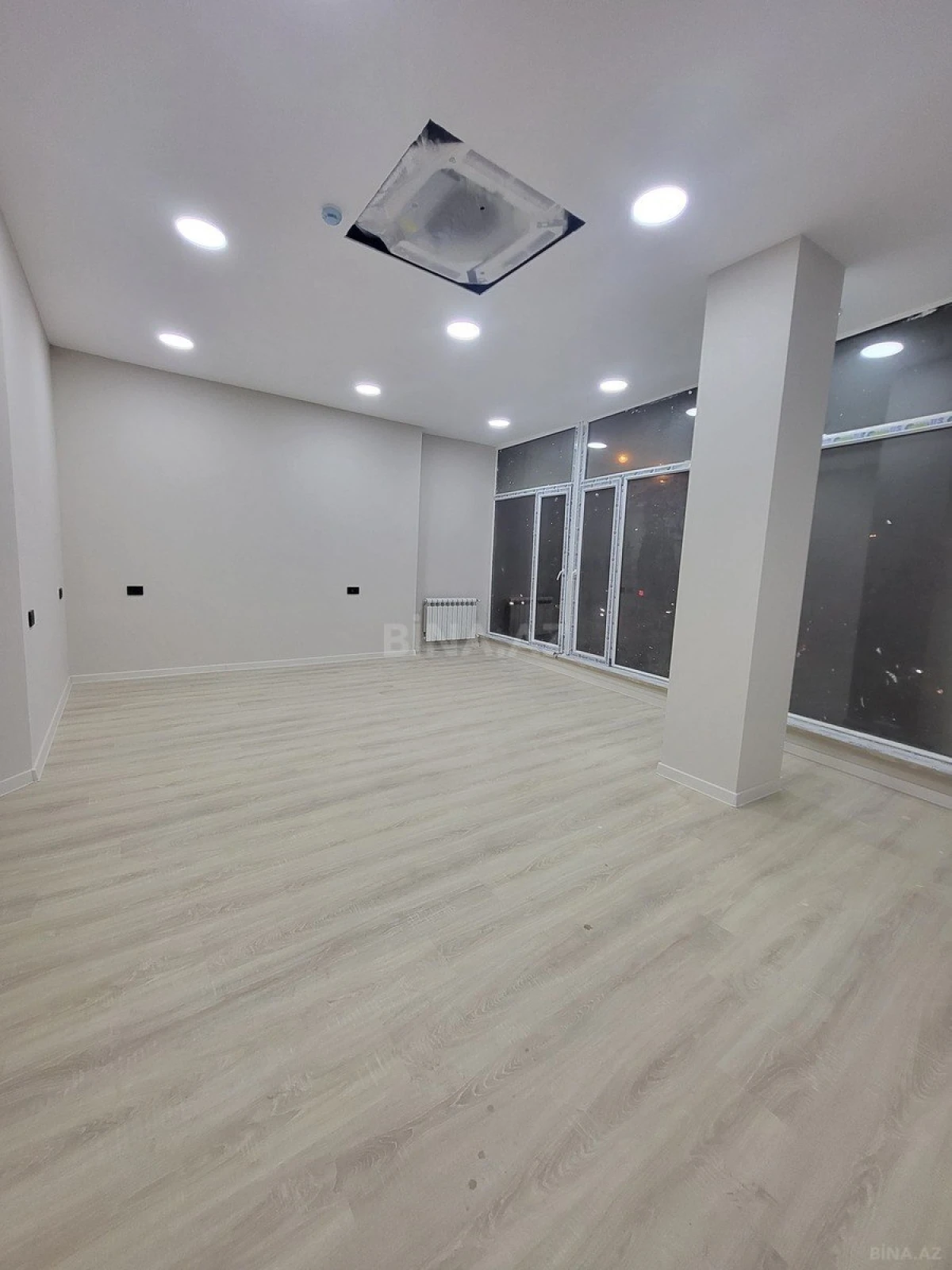 Kirayə verilir 9 otaqlı ofis 476 m²