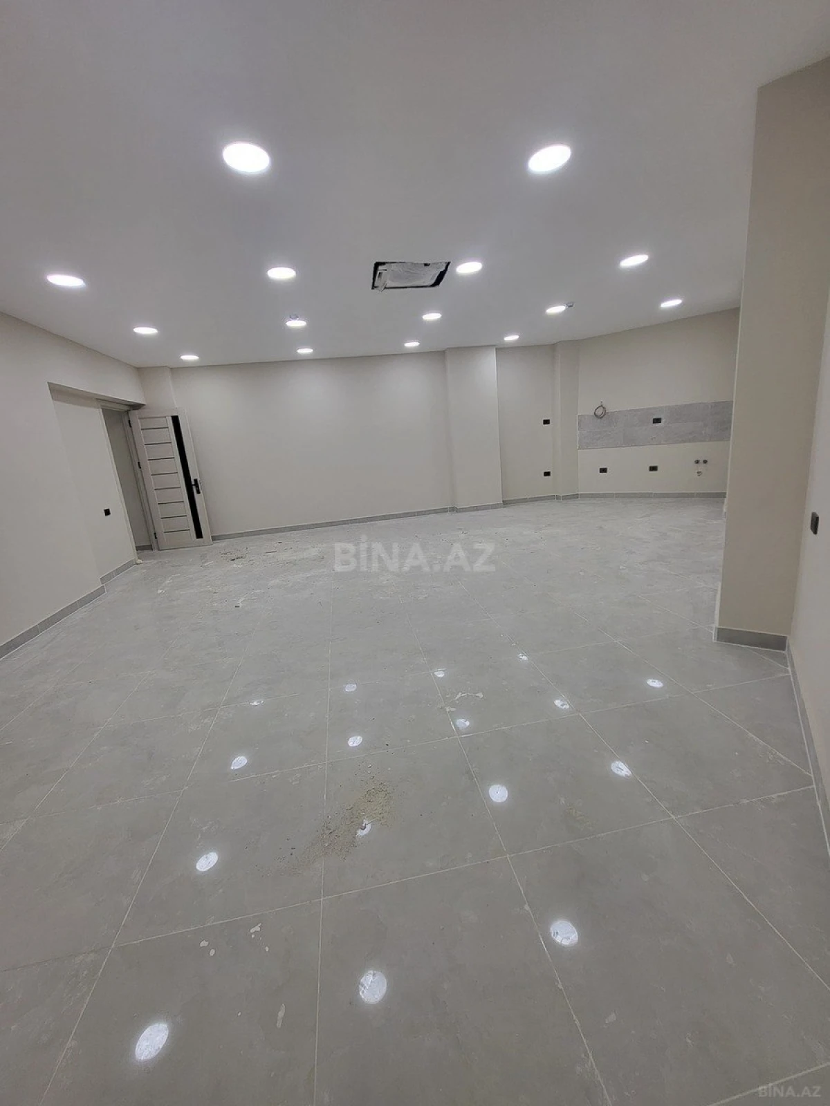 Kirayə verilir 9 otaqlı ofis 476 m²