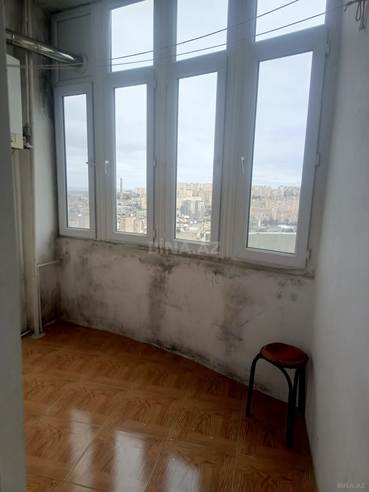 Kirayə verilir 2 otaqlı mənzil 110 m²