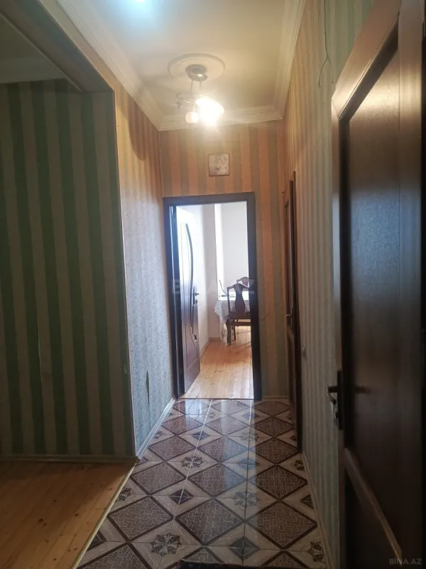 Kirayə verilir 2 otaqlı mənzil 110 m²