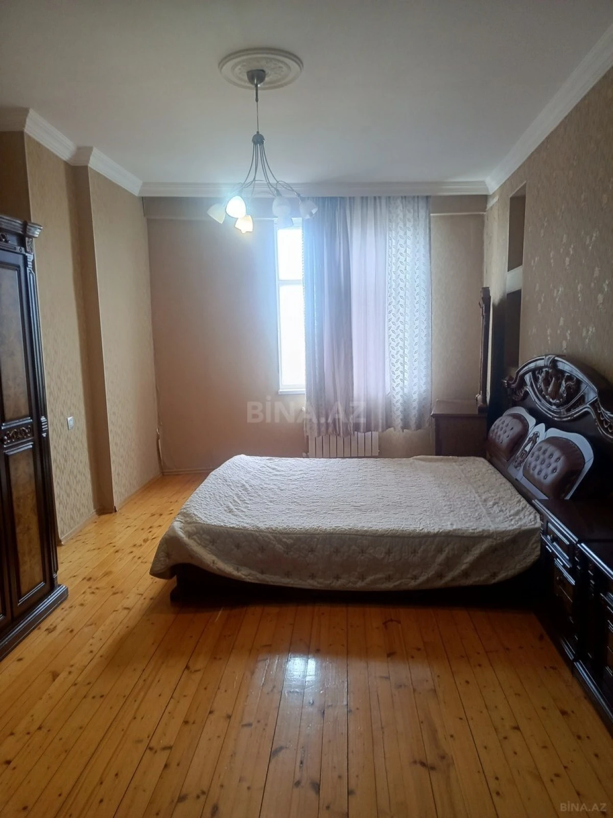 Kirayə verilir 2 otaqlı mənzil 110 m²