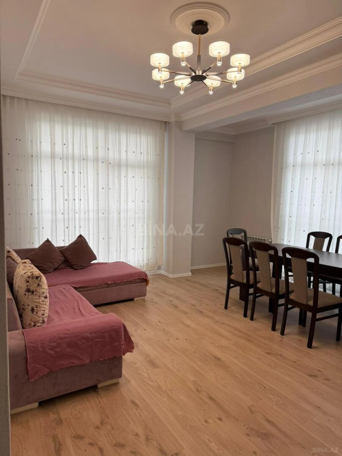 Kirayə verilir 2 otaqlı mənzil 78 m²