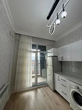 Kirayə verilir 2 otaqlı mənzil 78 m²