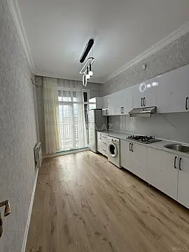 Kirayə verilir 2 otaqlı mənzil 78 m²