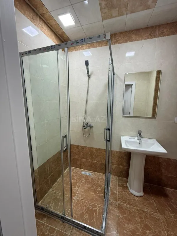 Kirayə verilir 2 otaqlı mənzil 78 m²