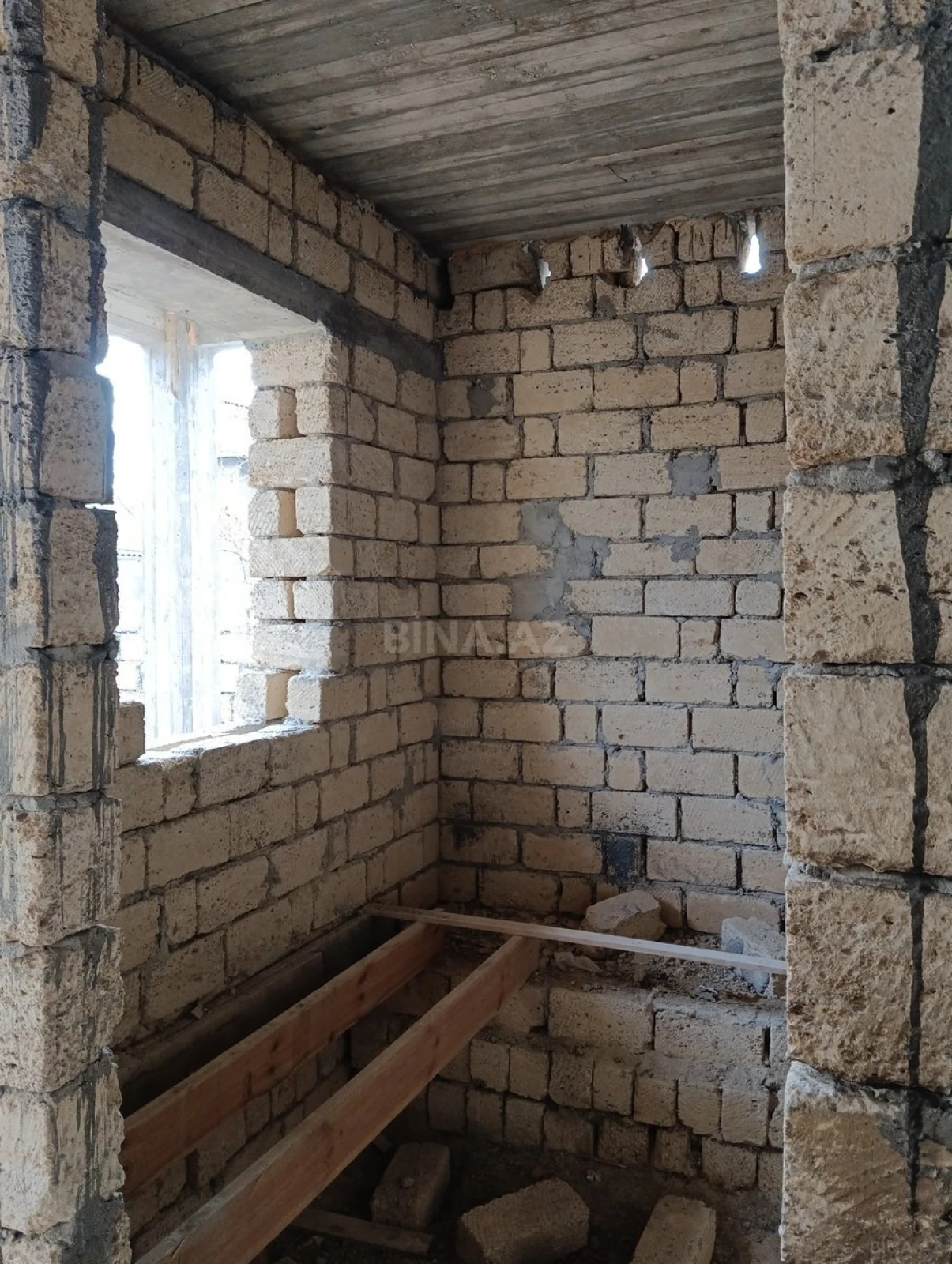 Satılır 5 otaqlı həyət evi 162 m²