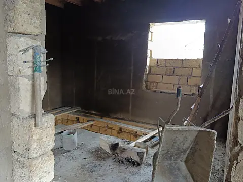 Satılır 5 otaqlı həyət evi 162 m²