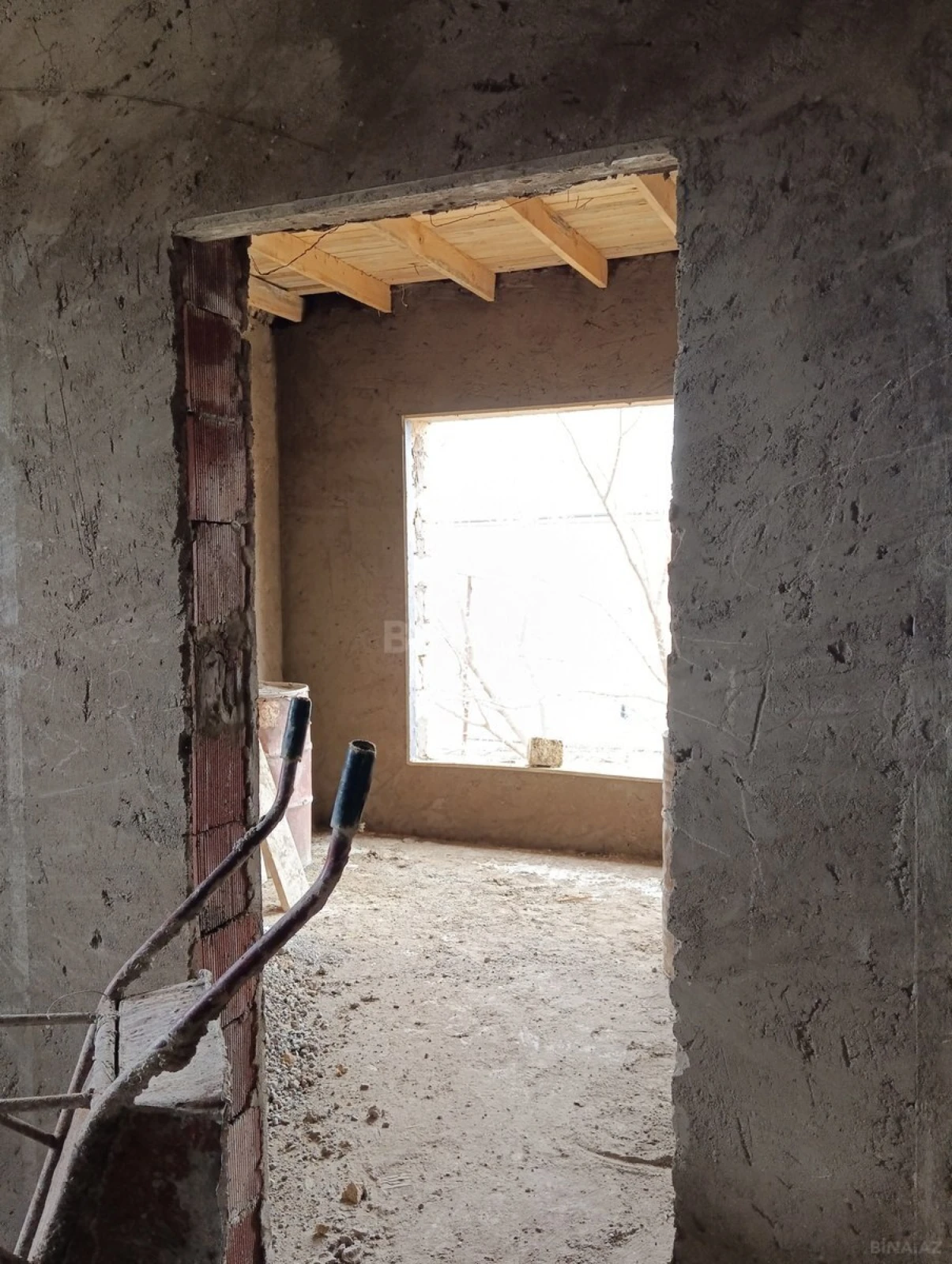 Satılır 5 otaqlı həyət evi 162 m²