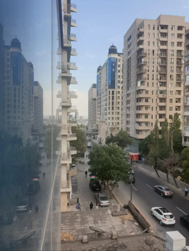 Kirayə verilir obyekt 1120 m²