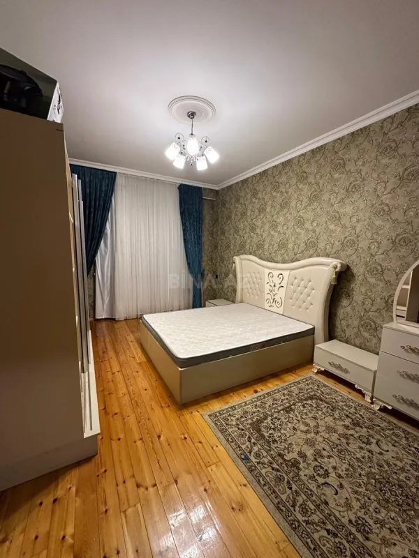 Kirayə verilir 3 otaqlı mənzil 100 m²