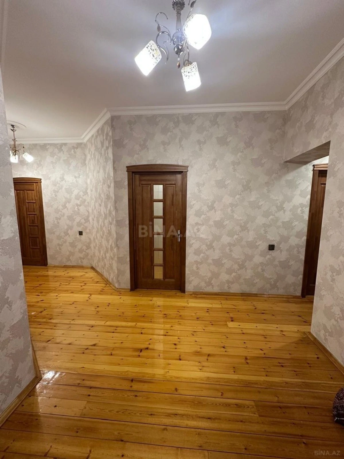 Kirayə verilir 3 otaqlı mənzil 100 m²