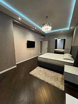 Kirayə verilir 3 otaqlı mənzil 126 m²