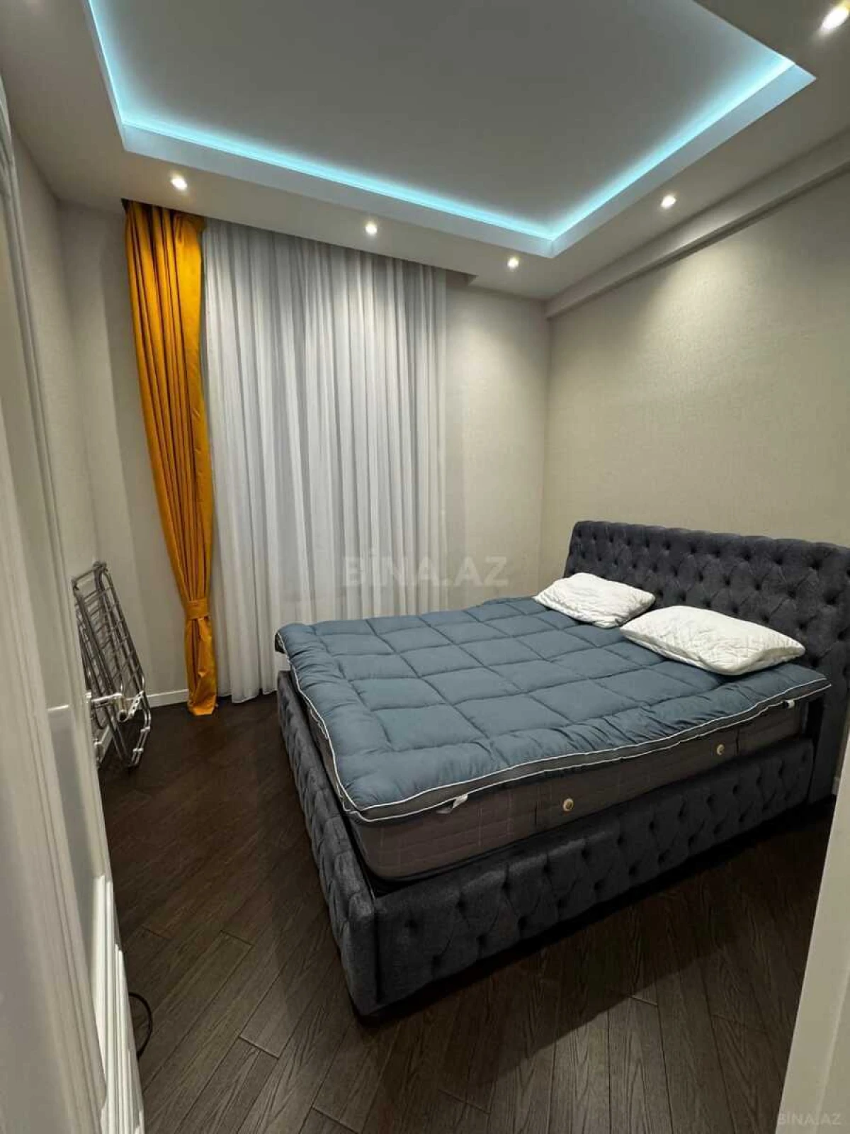 Kirayə verilir 3 otaqlı mənzil 126 m²