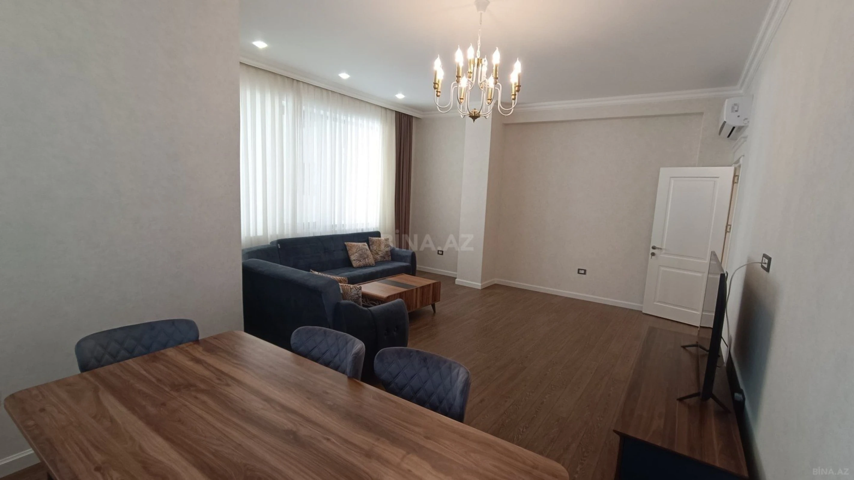 Kirayə verilir 3 otaqlı mənzil 126 m²