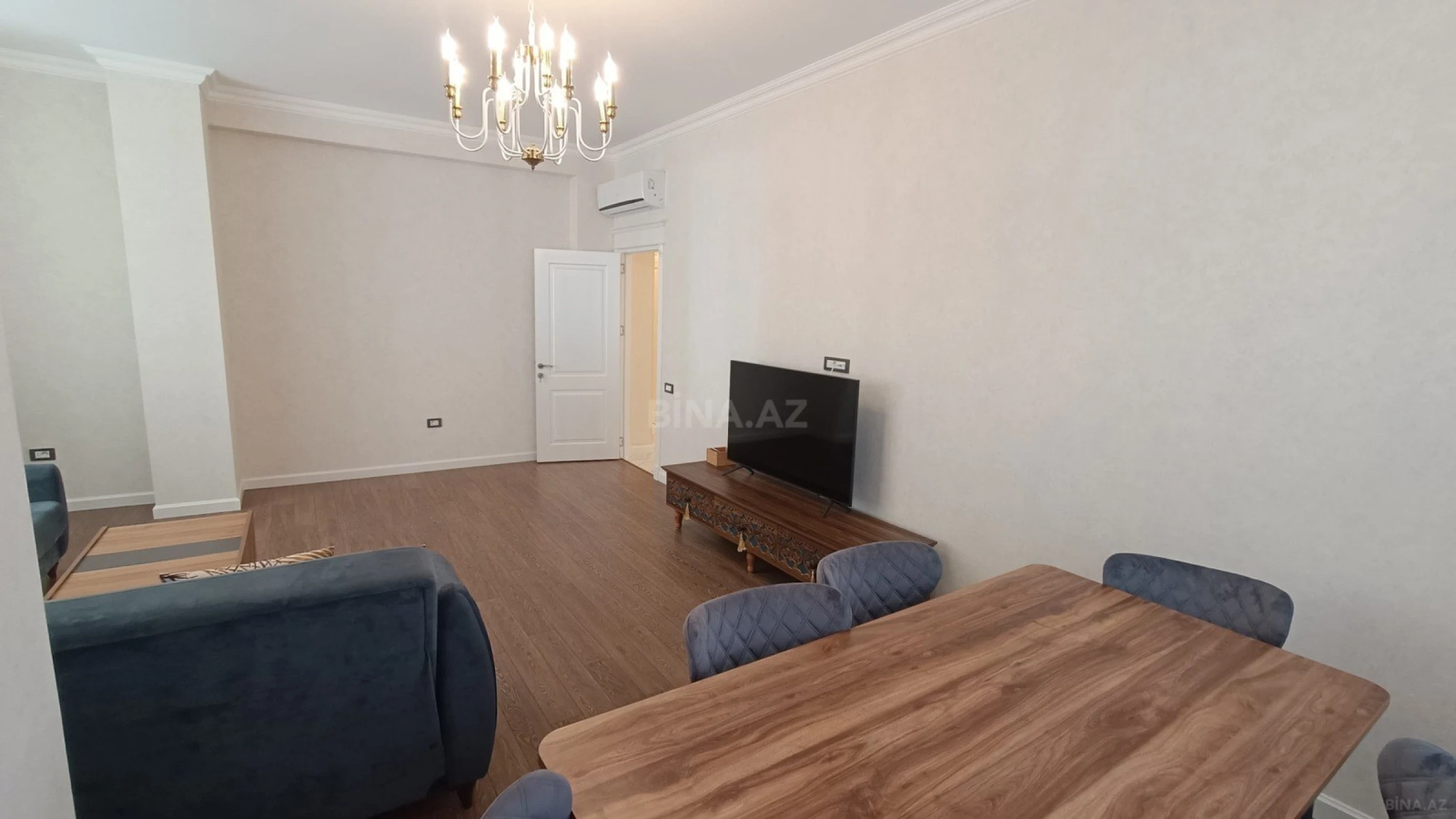 Kirayə verilir 3 otaqlı mənzil 126 m²