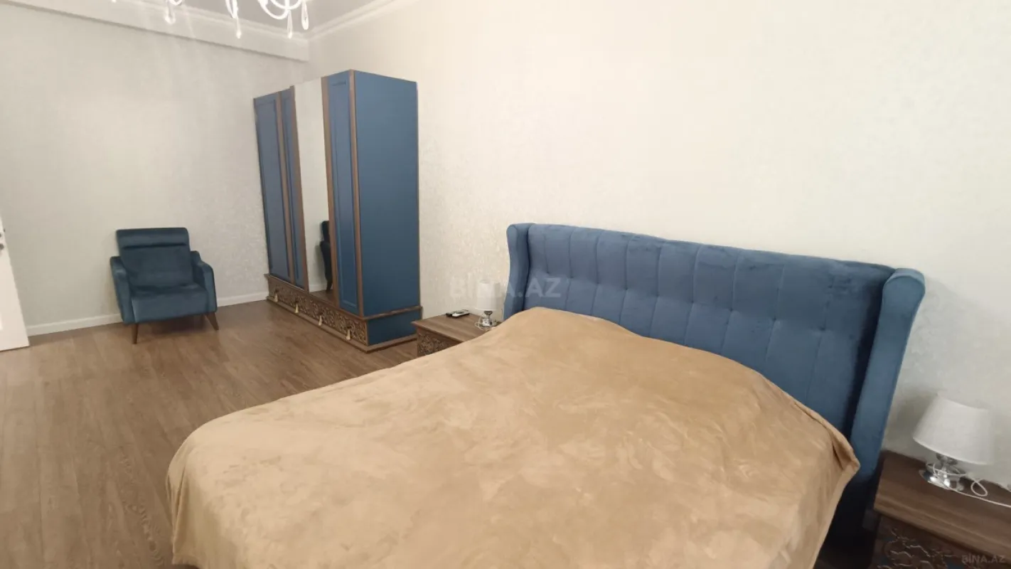 Kirayə verilir 3 otaqlı mənzil 126 m²