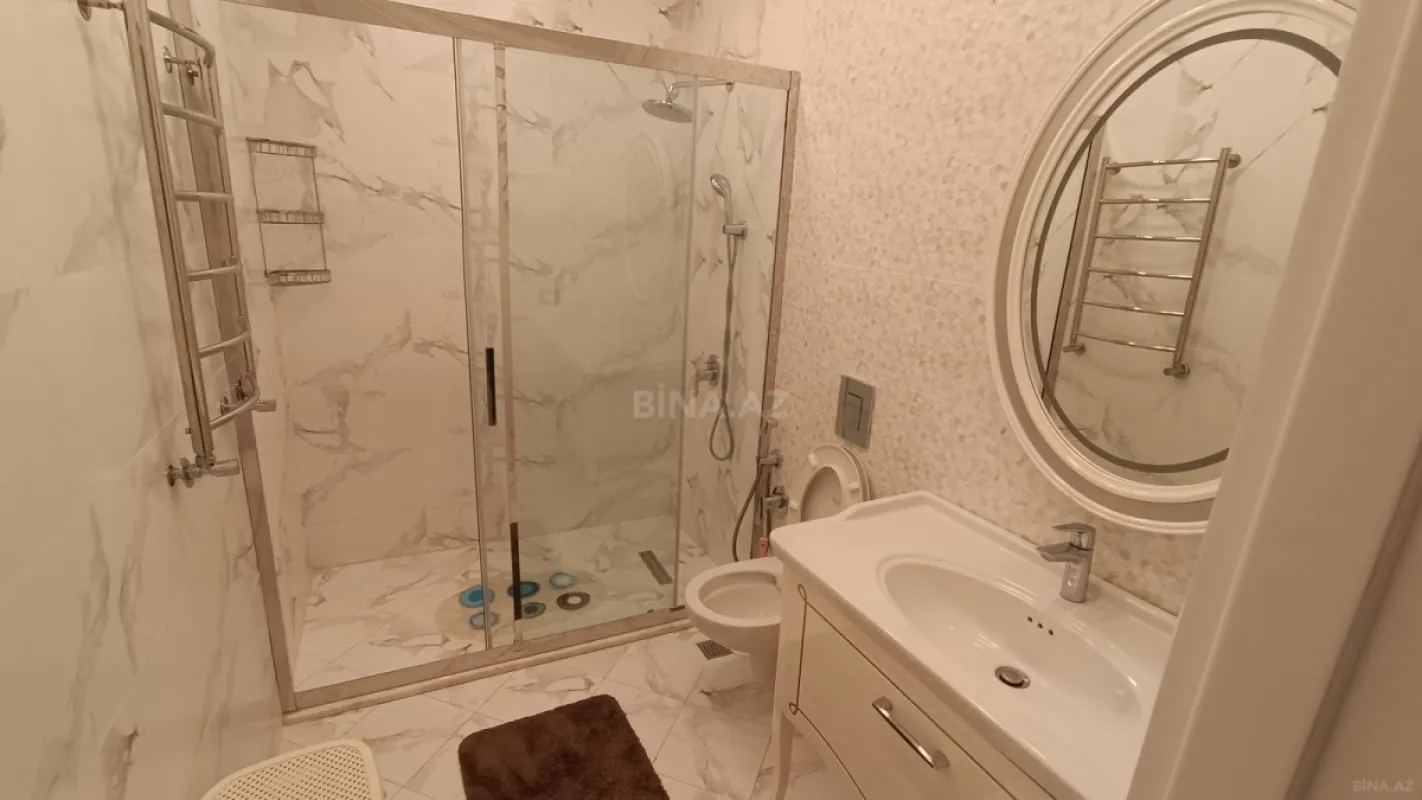 Kirayə verilir 3 otaqlı mənzil 126 m²