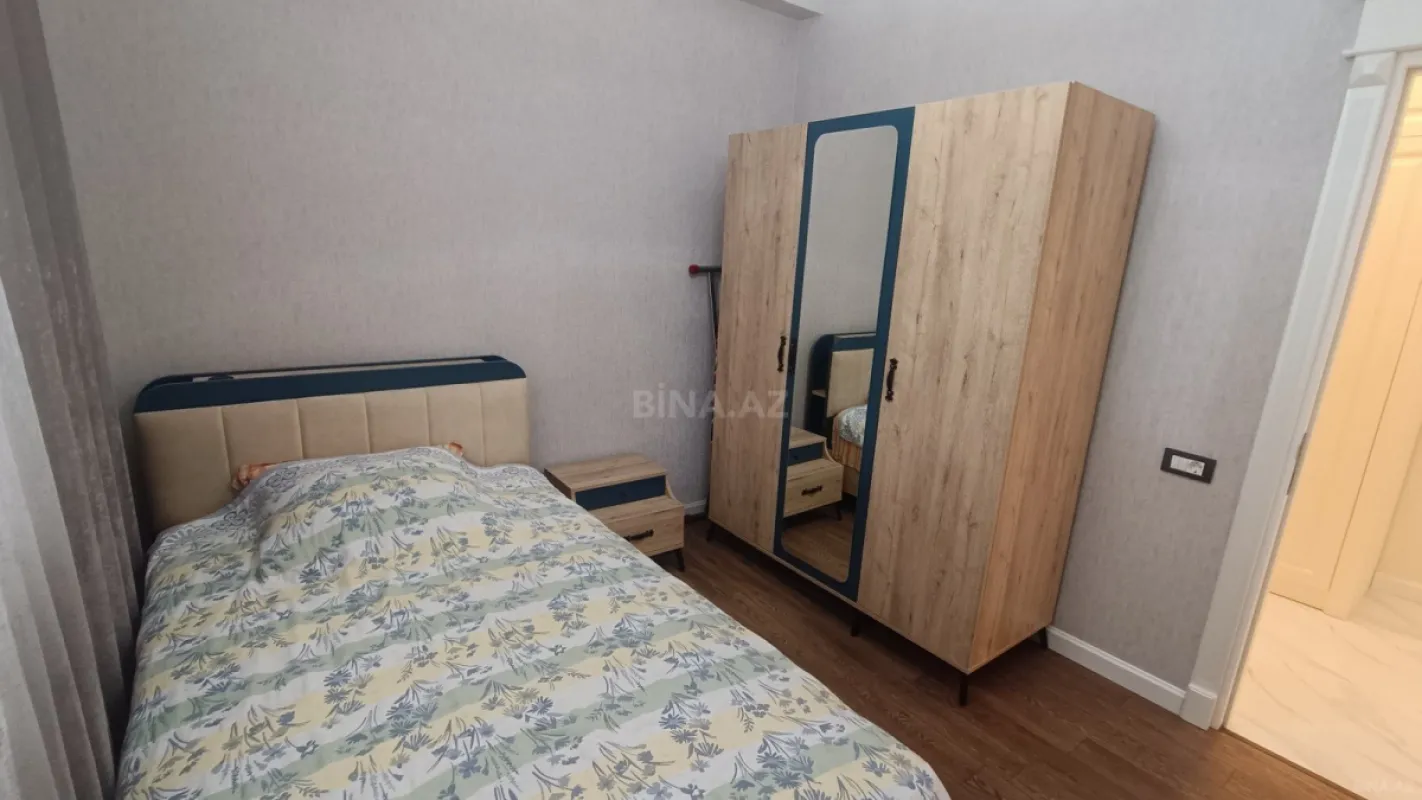 Kirayə verilir 3 otaqlı mənzil 126 m²