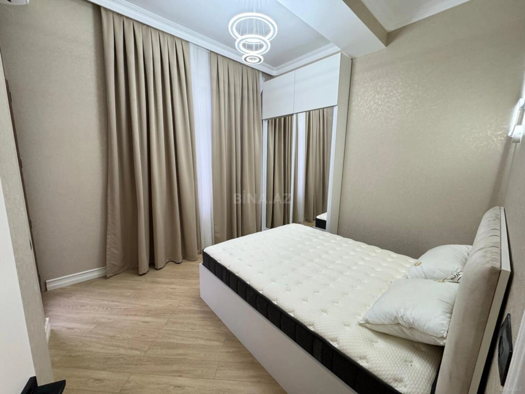 Kirayə verilir 2 otaqlı mənzil 55 m²