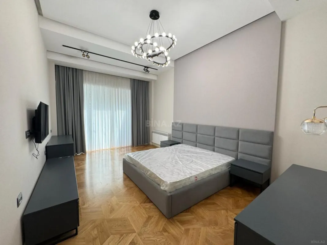 Kirayə verilir 3 otaqlı mənzil 160 m²