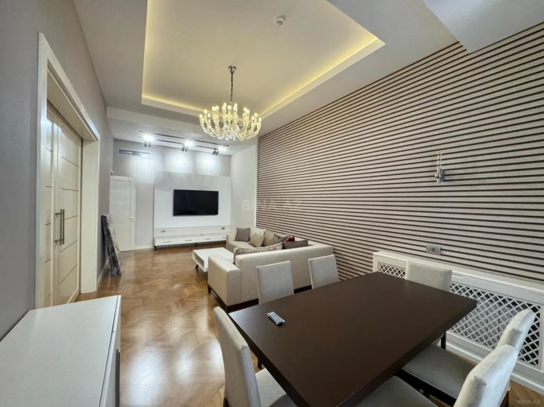 Kirayə verilir 3 otaqlı mənzil 160 m²