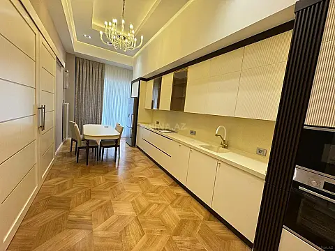 Kirayə verilir 3 otaqlı mənzil 160 m²