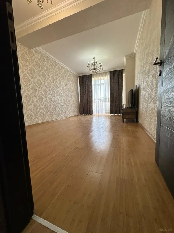 Satılır 2 otaqlı mənzil 80 m²