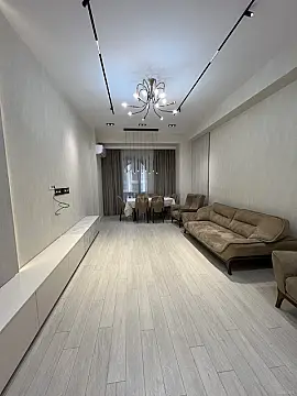 Satılır 3 otaqlı mənzil 107 m²