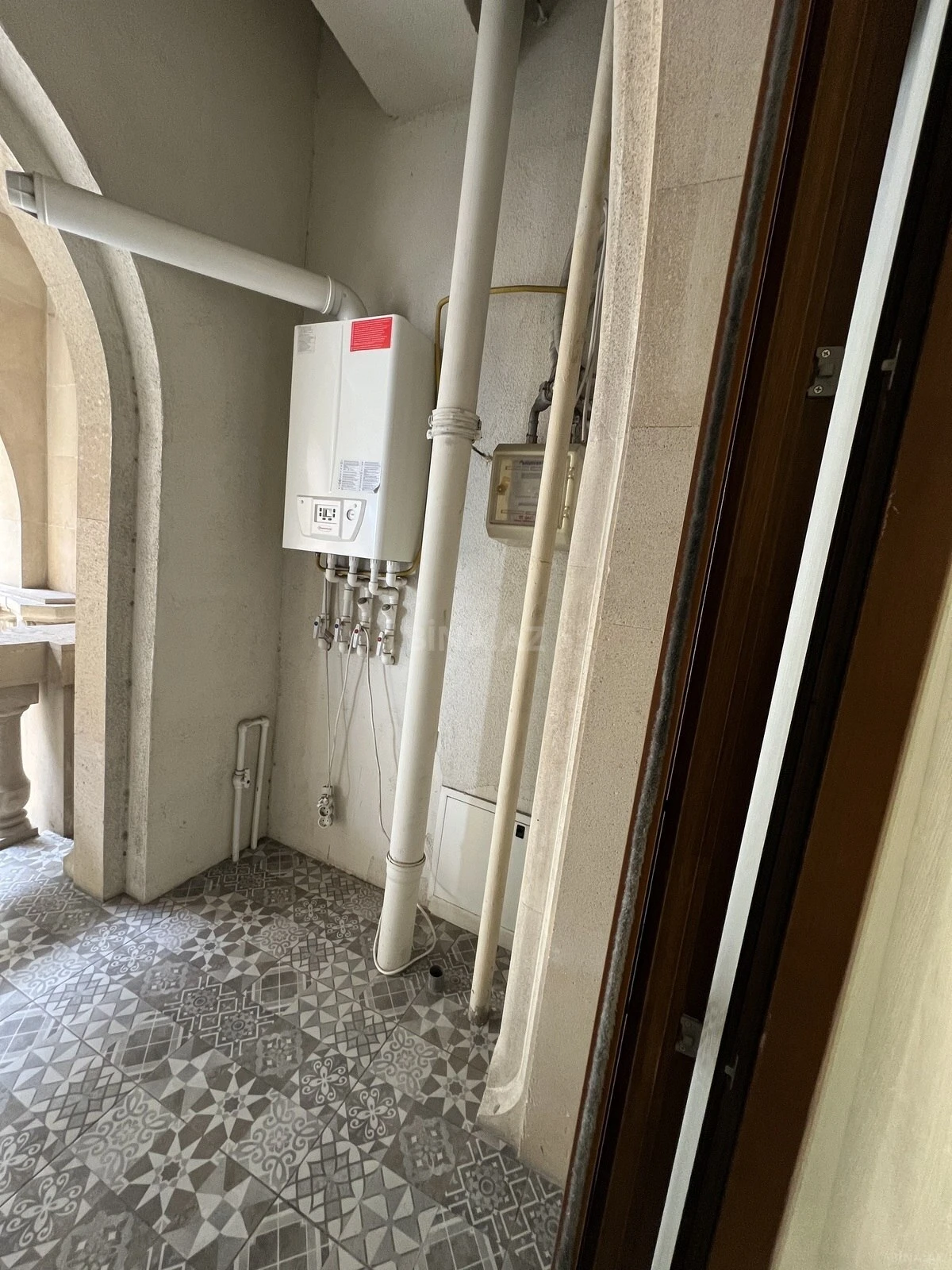 Satılır 3 otaqlı mənzil 107 m²