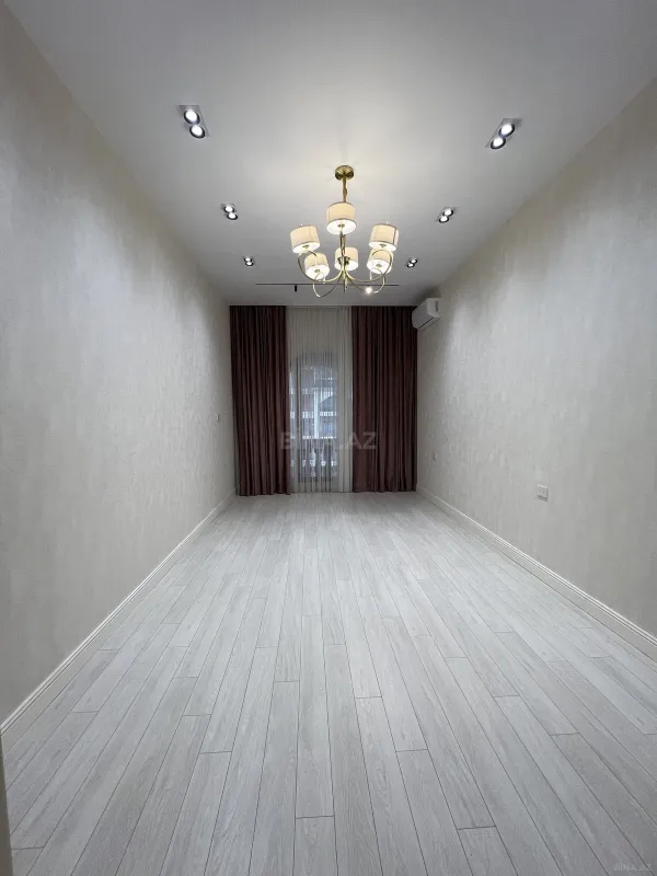 Satılır 3 otaqlı mənzil 107 m²