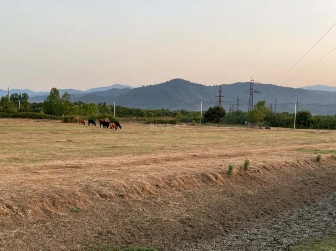 Satılır torpaq sahəsi 400 m²