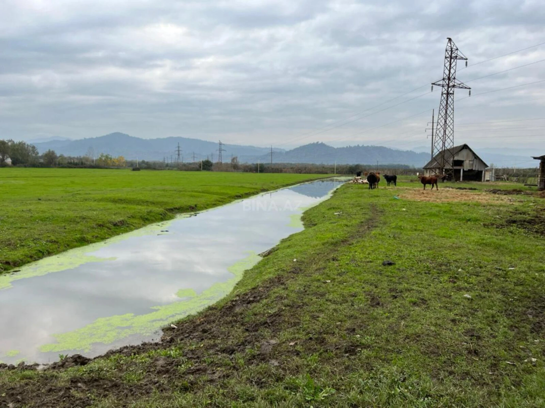 Satılır torpaq sahəsi 400 m²