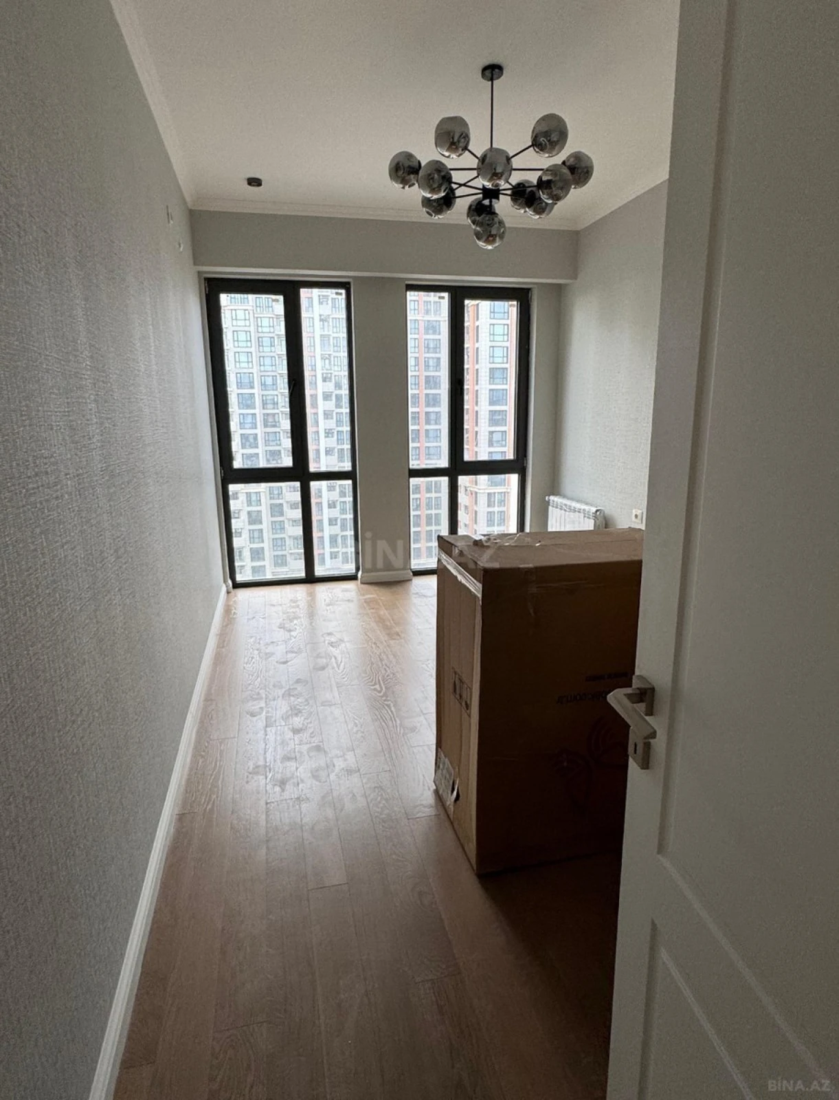 Satılır 4 otaqlı mənzil 120 m²