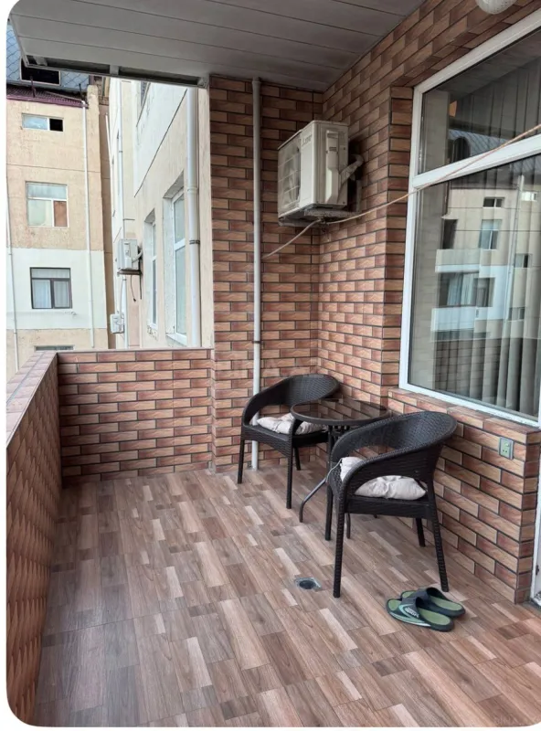 Kirayə verilir 3 otaqlı mənzil 138 m²