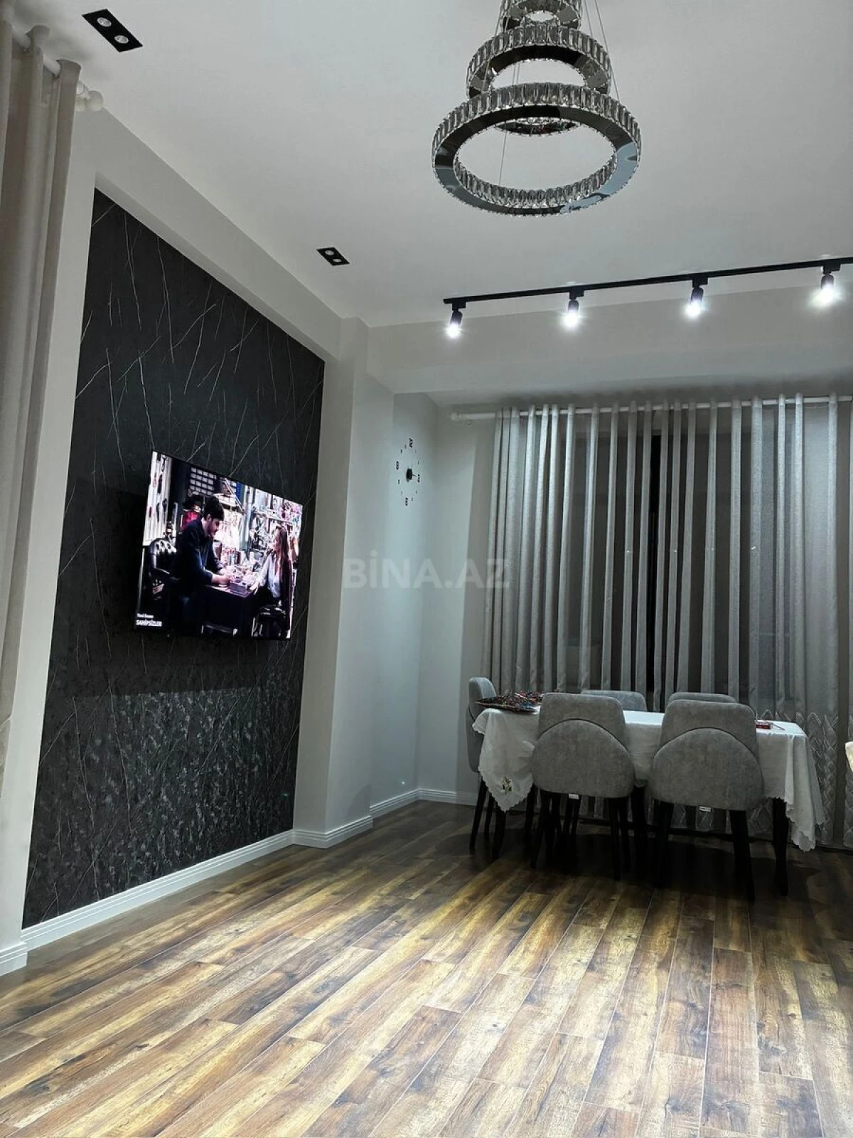 Satılır 3 otaqlı mənzil 110 m²