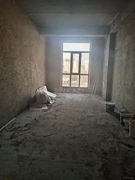 Satılır 2 otaqlı mənzil 81.7 m²