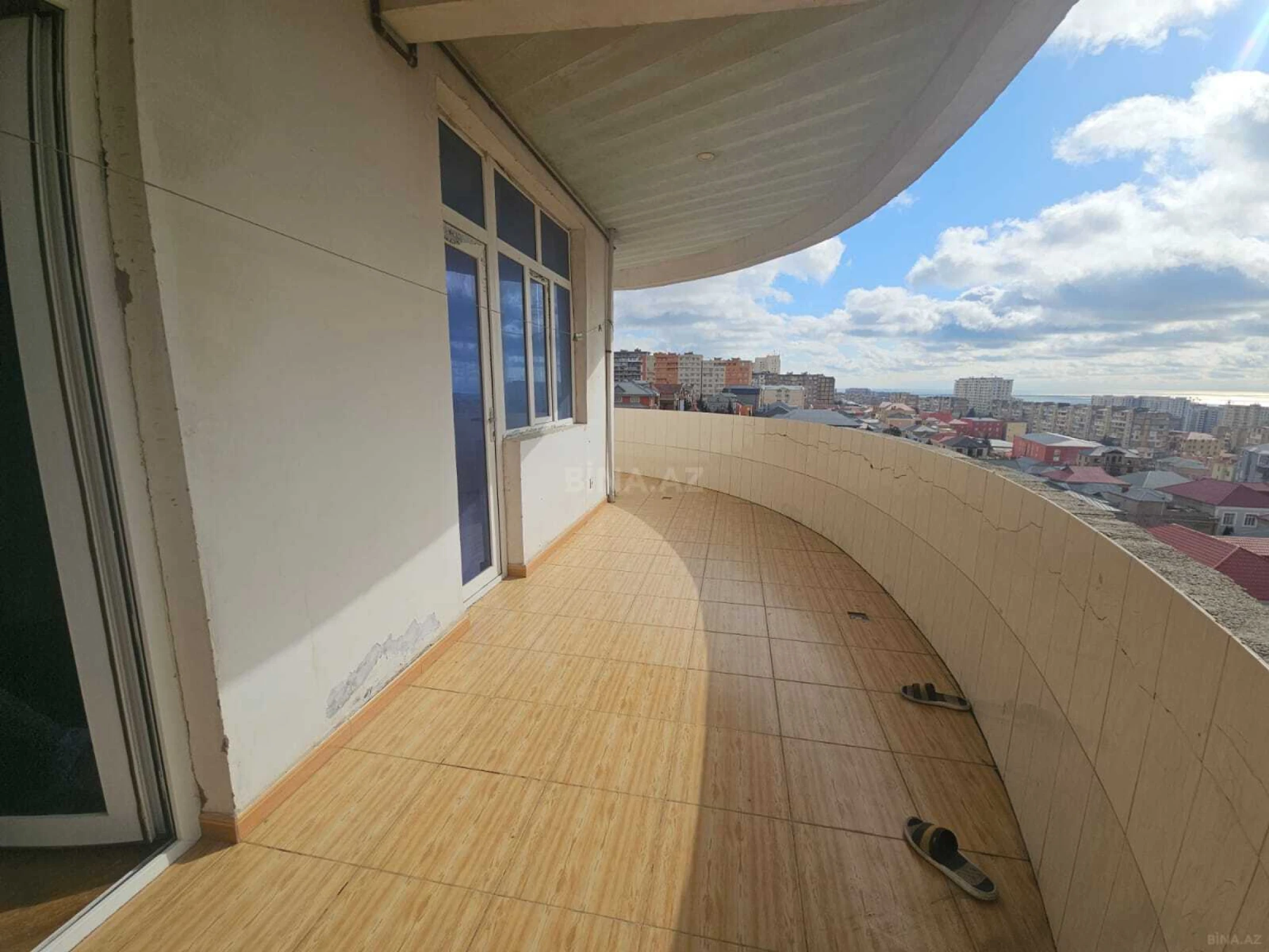 Kirayə verilir 3 otaqlı mənzil 110 m²