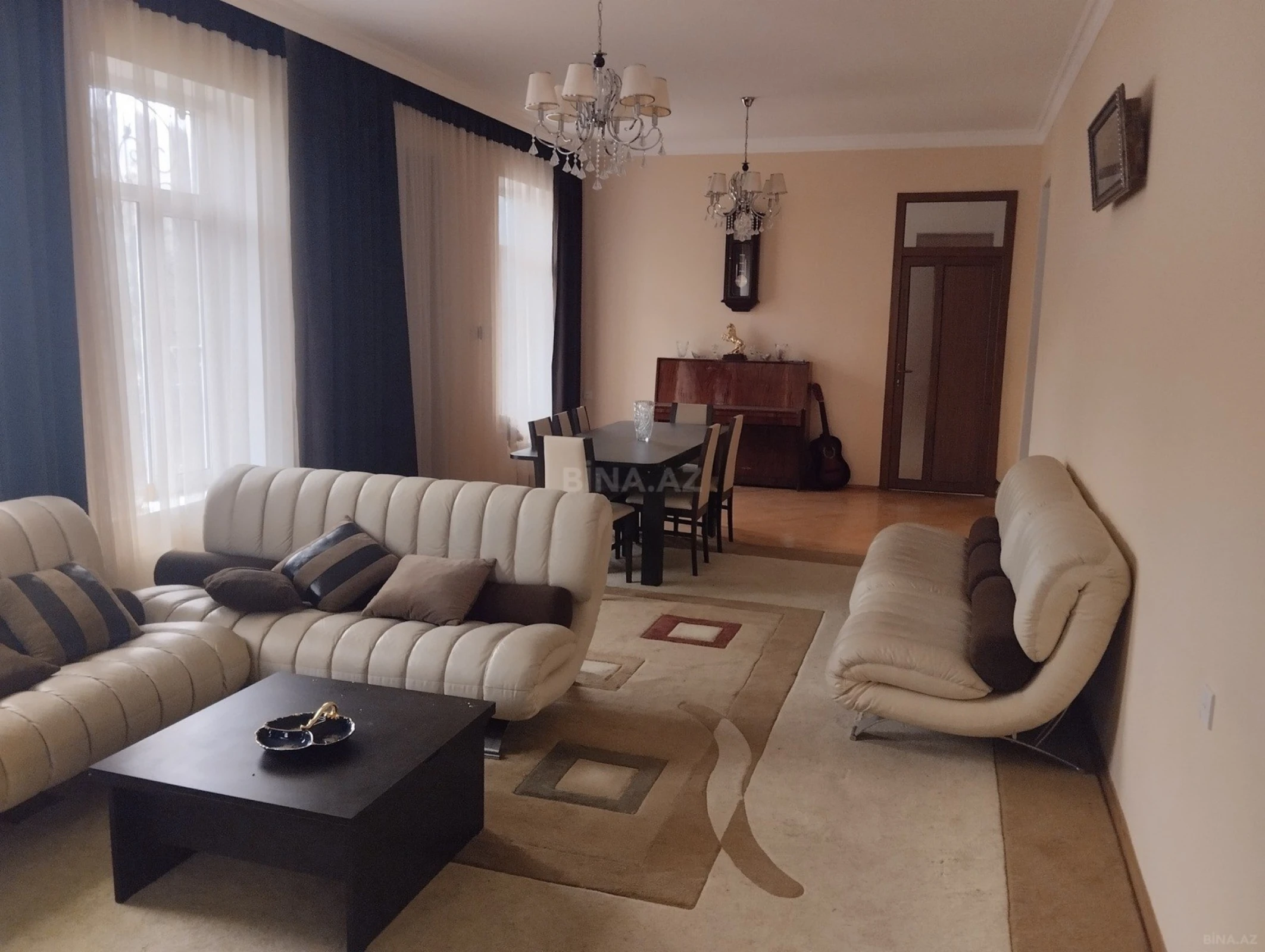 Satılır 5 otaqlı həyət evi 170 m²