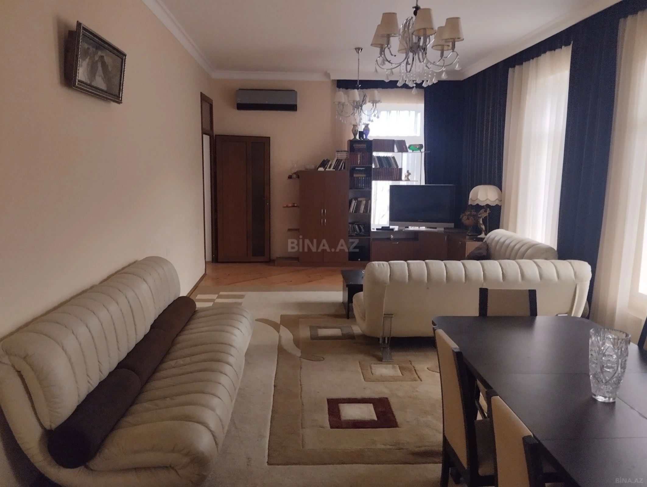 Satılır 5 otaqlı həyət evi 170 m²
