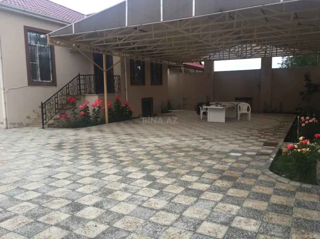 Satılır 5 otaqlı həyət evi 170 m²