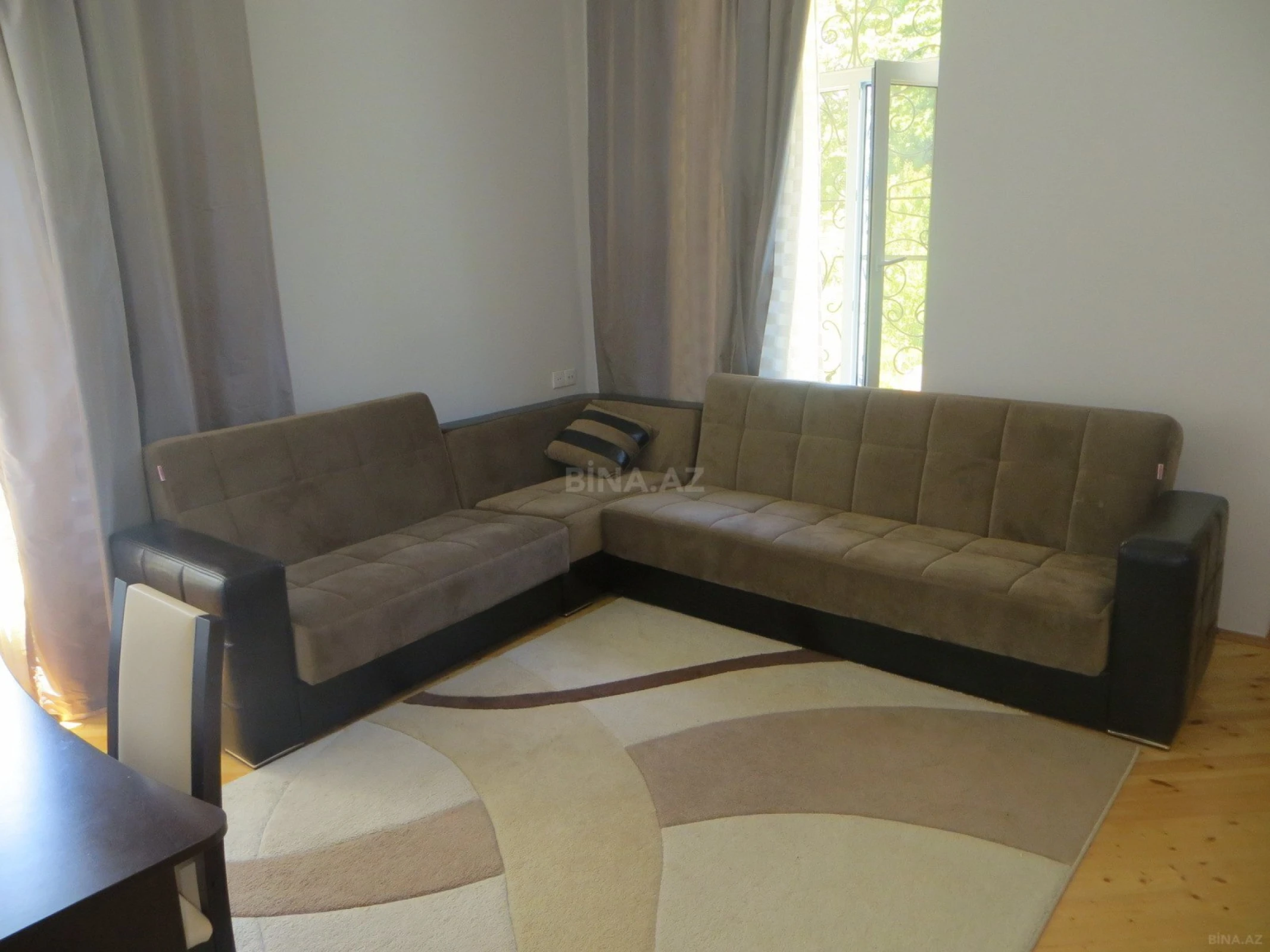 Satılır 5 otaqlı həyət evi 170 m²