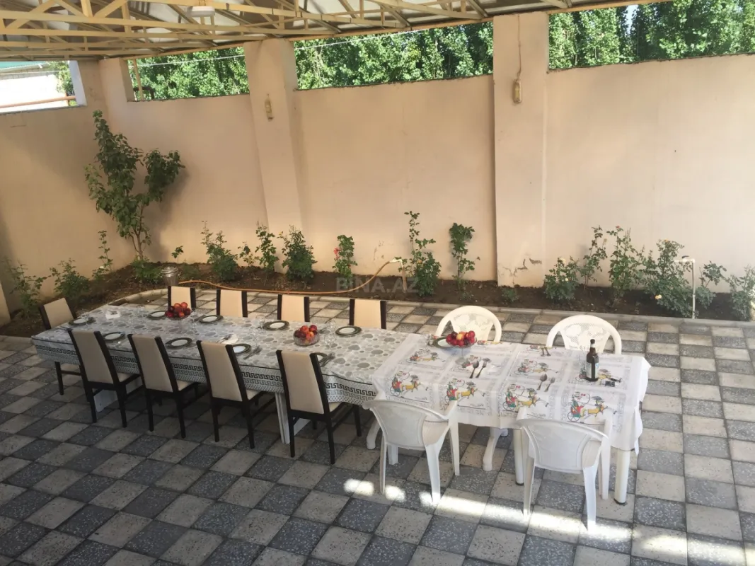 Satılır 5 otaqlı həyət evi 170 m²