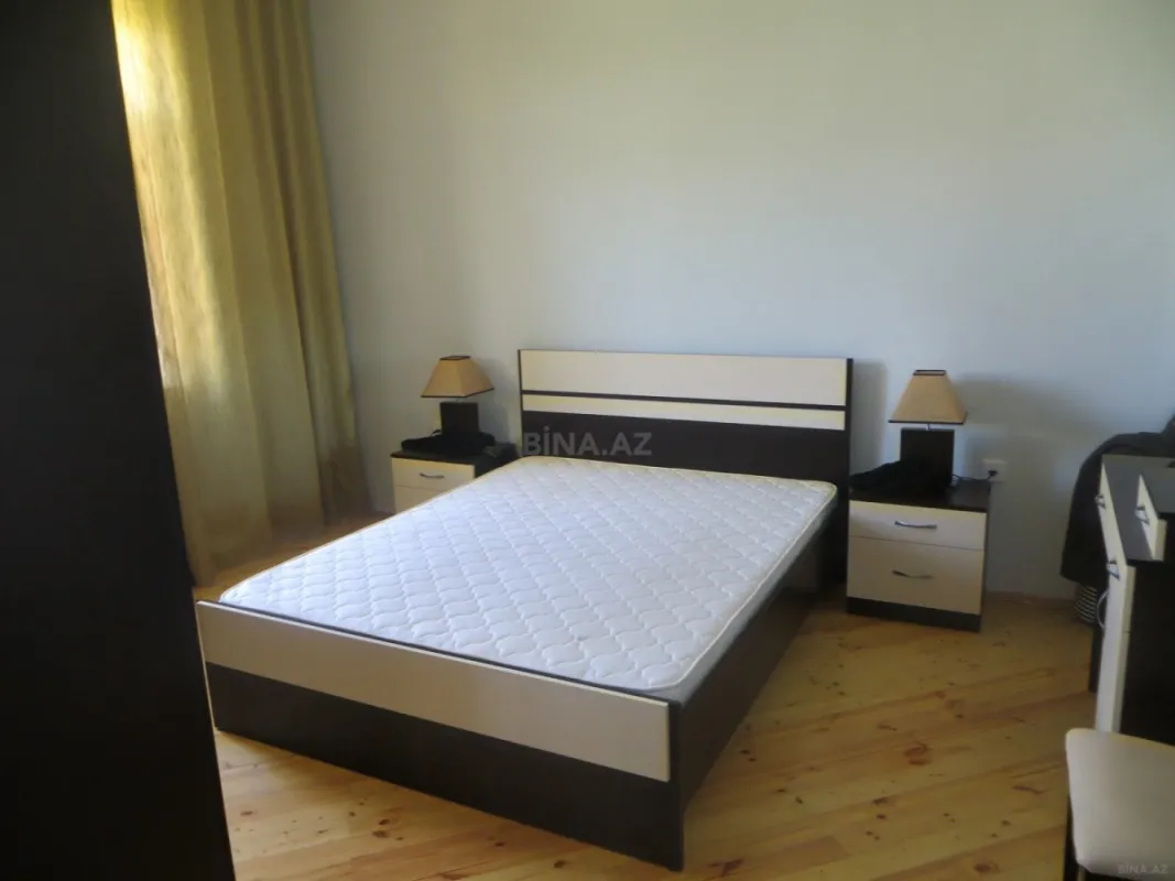 Satılır 5 otaqlı həyət evi 170 m²